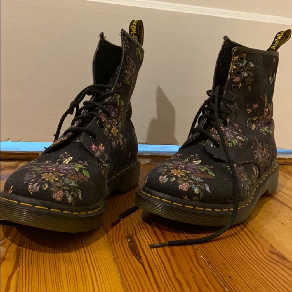 Dr. Martens floral boots
